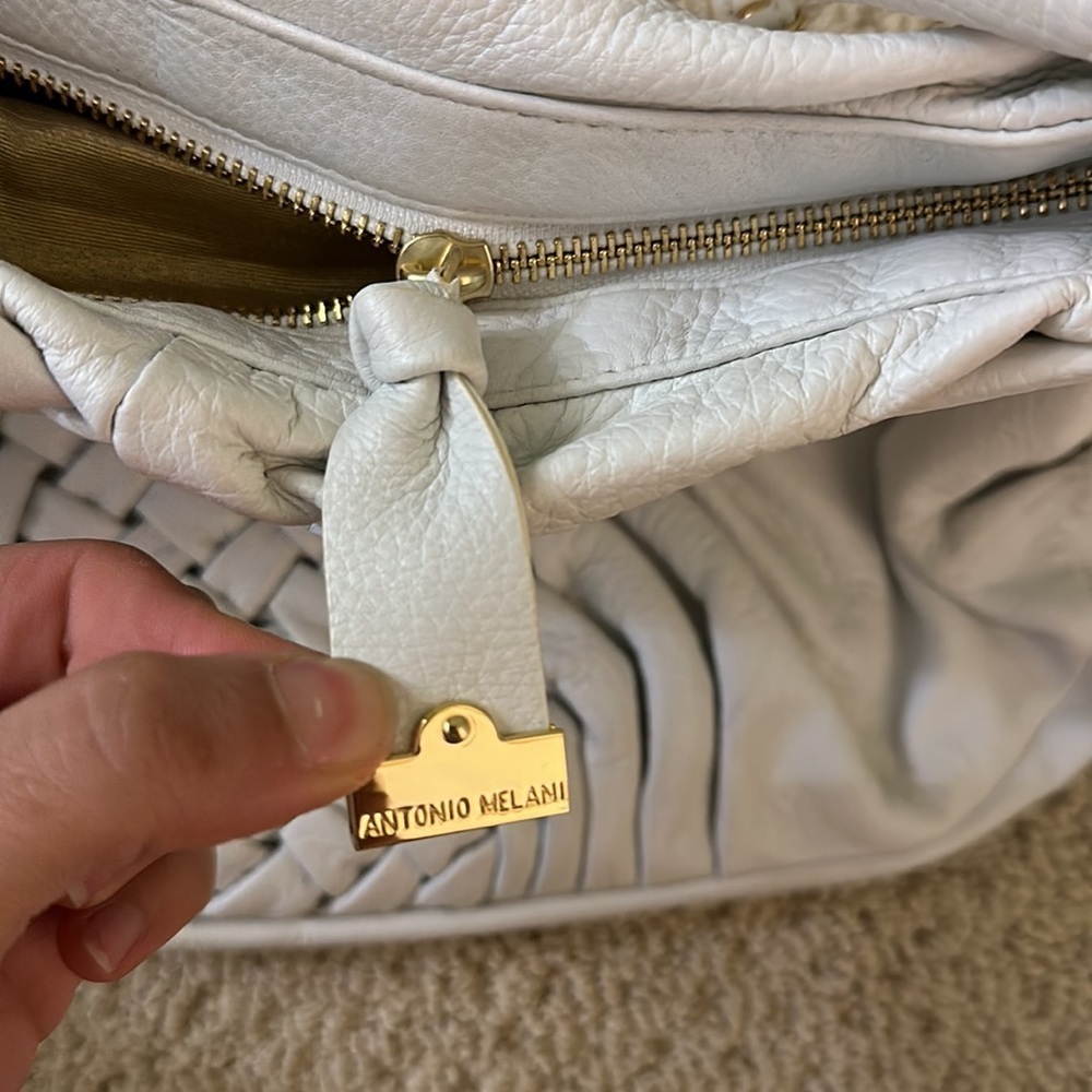 White Shoulder Bag - Picture 14 of 17